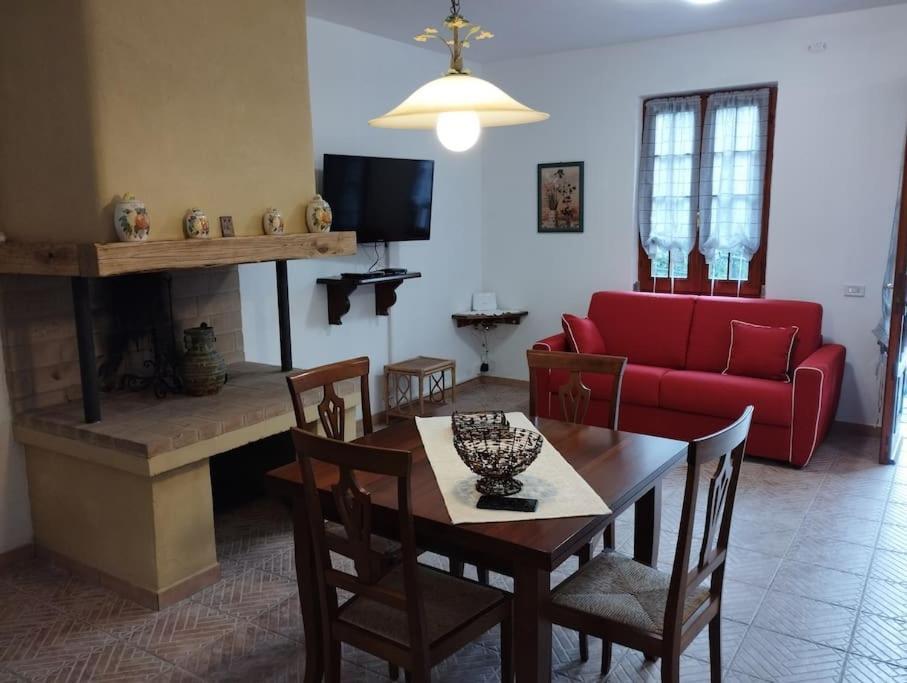 Villa Degli Ulivi Tivegna Bagian luar foto