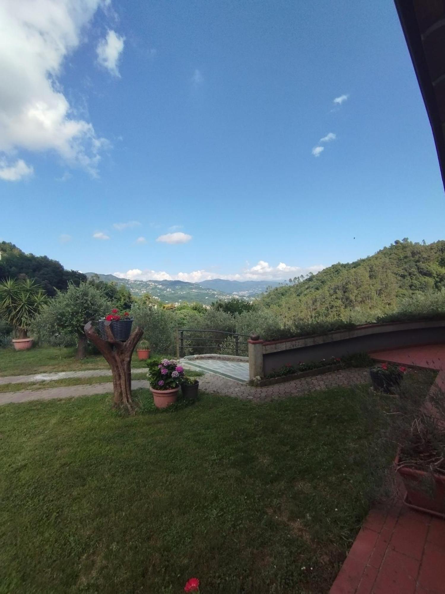 Villa Degli Ulivi Tivegna Bagian luar foto