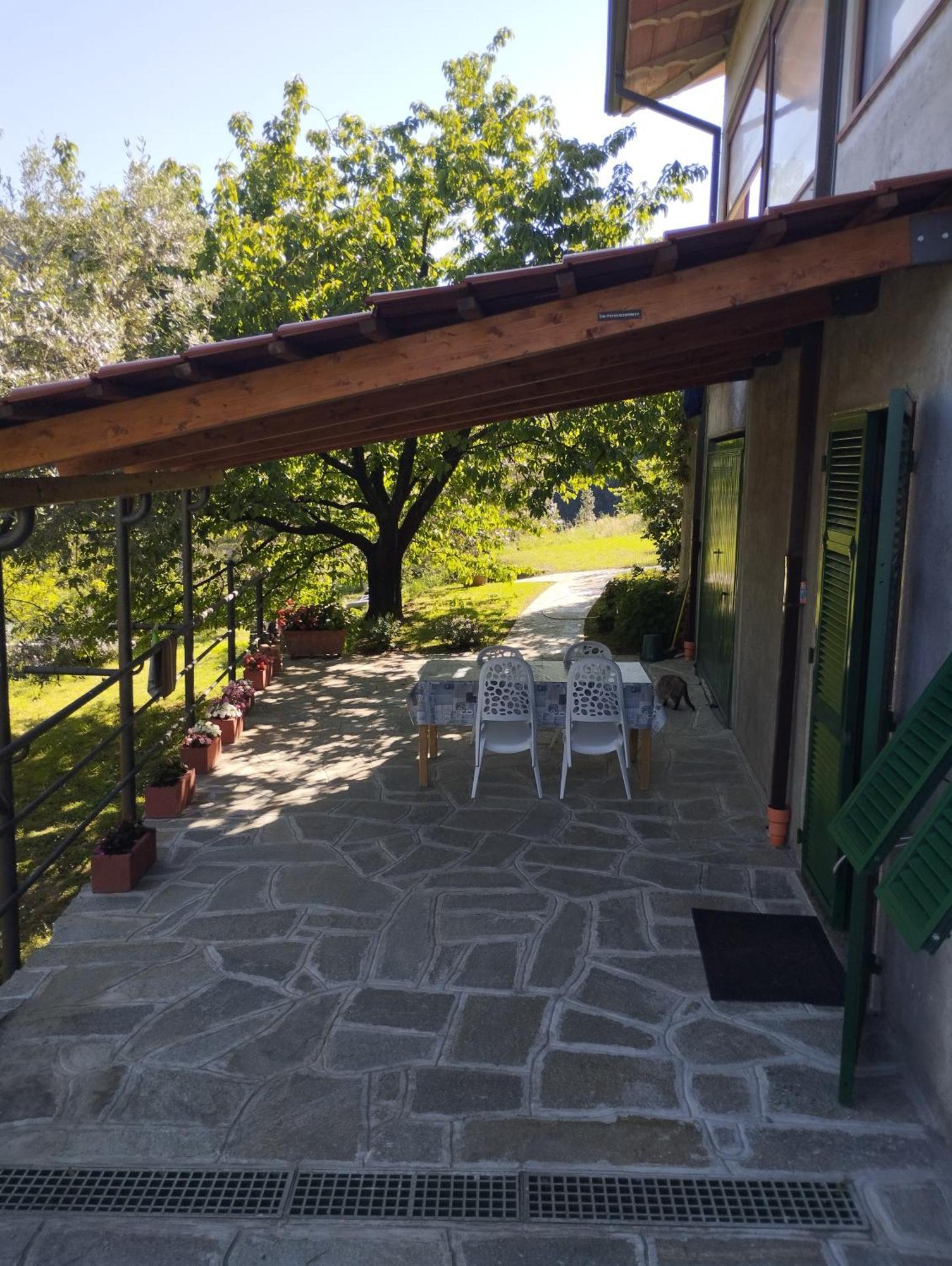 Villa Degli Ulivi Tivegna Bagian luar foto